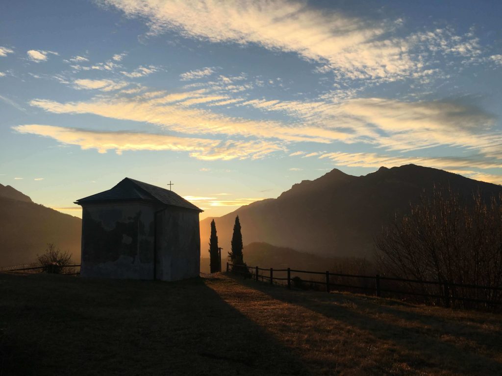 Chiesa di San Michele lungo la tappa 2 Cammino di Carlo Magno